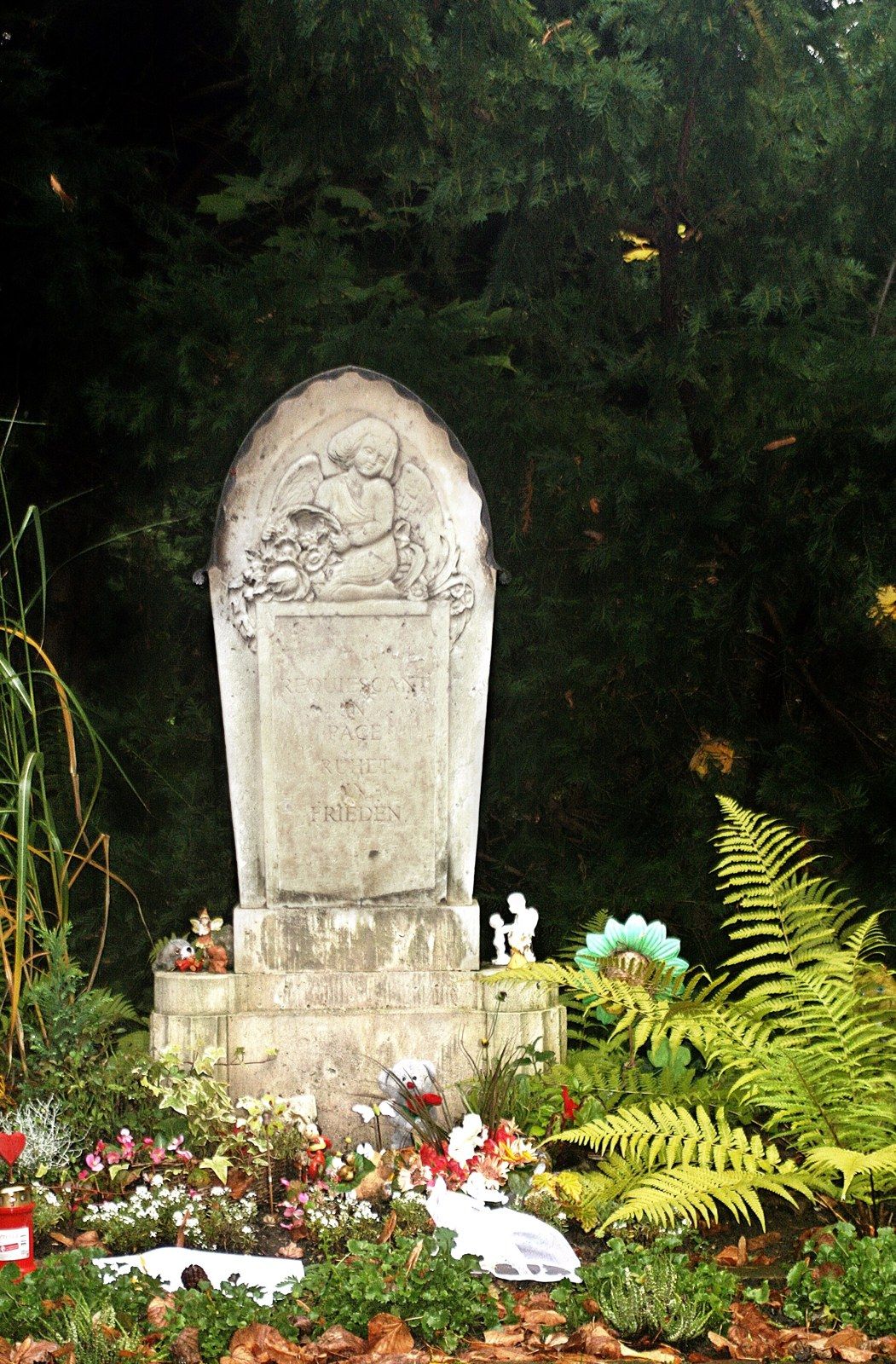 Gemeinschaftsgrabanlage für früh verstorbene Kinder – Westfriedhof Magdeburg